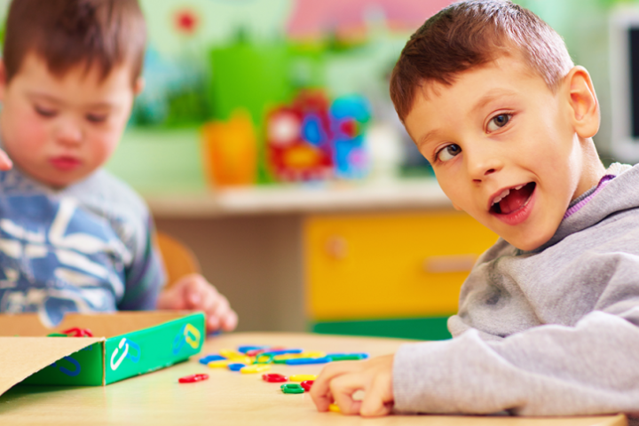 Necesidades específicas de apoyo educativo en Infantil gestos educacion especial consultora