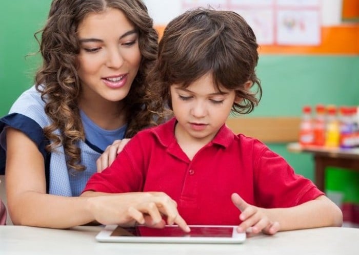 Necesidades para mejorar la competencia lingüística gestos educacion especial consultoria daniela bahamon 2